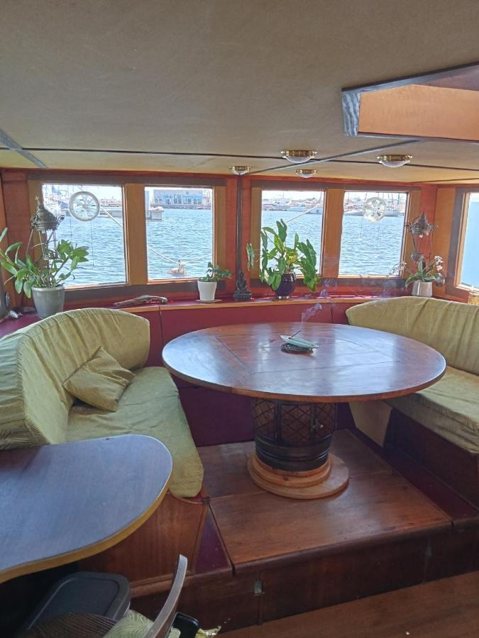 מלון גרואיסאן Bateau De Pirates מראה חיצוני תמונה
